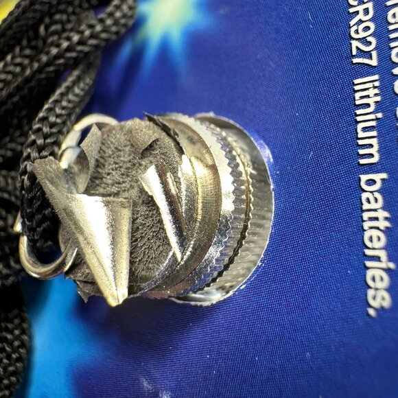 Minnesota Vikings Officially Licensed Flashing Lapel Button Magnet Pin Pendant - Picture 9 of 9